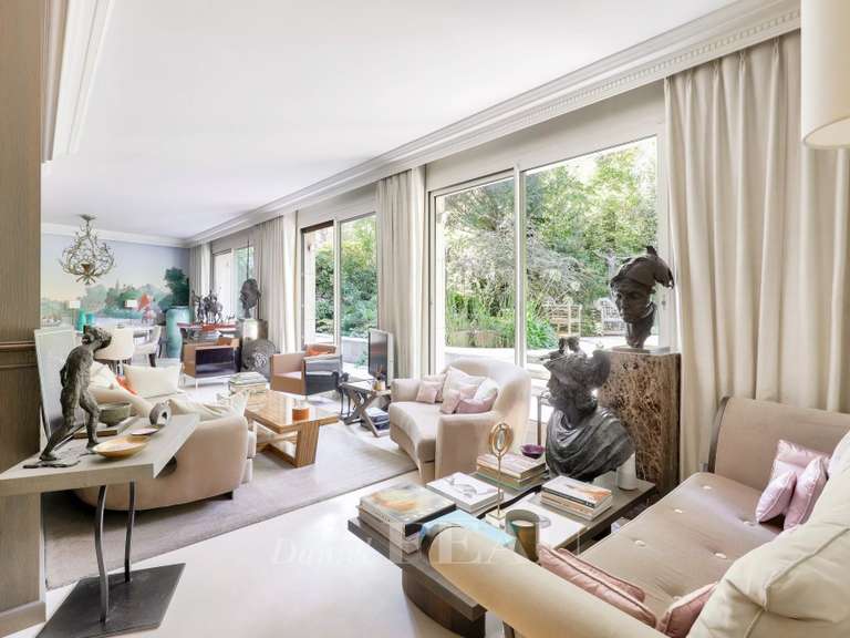 Appartement Neuilly-sur-Seine - 3 chambres - 141m²