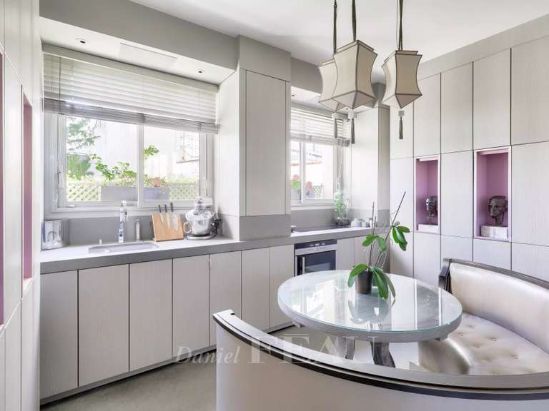 Appartement Neuilly-sur-Seine - 3 chambres - 141m²