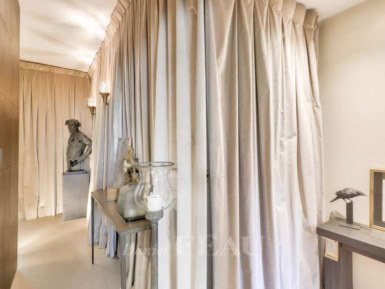 Appartement Neuilly-sur-Seine - 3 chambres - 141m²