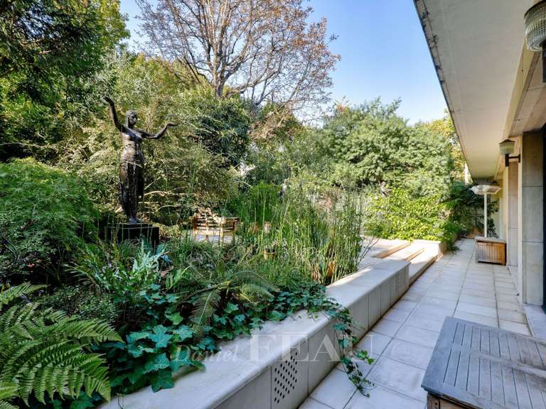 Appartement Neuilly-sur-Seine - 3 chambres - 141m²