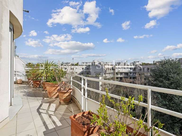 Apartment Neuilly-sur-Seine - 3 bedrooms - 167m²
