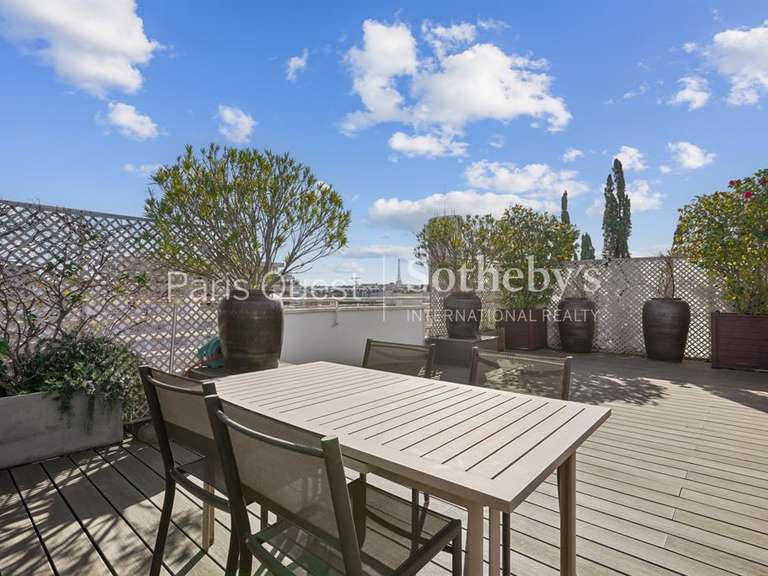 Apartment Neuilly-sur-Seine - 3 bedrooms - 167m²