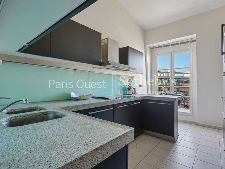 Appartement Neuilly-sur-Seine - 3 chambres - 167m²