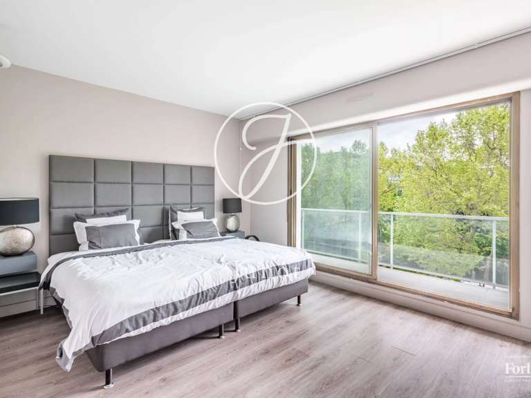 Apartment Neuilly-sur-Seine - 3 bedrooms - 109m²