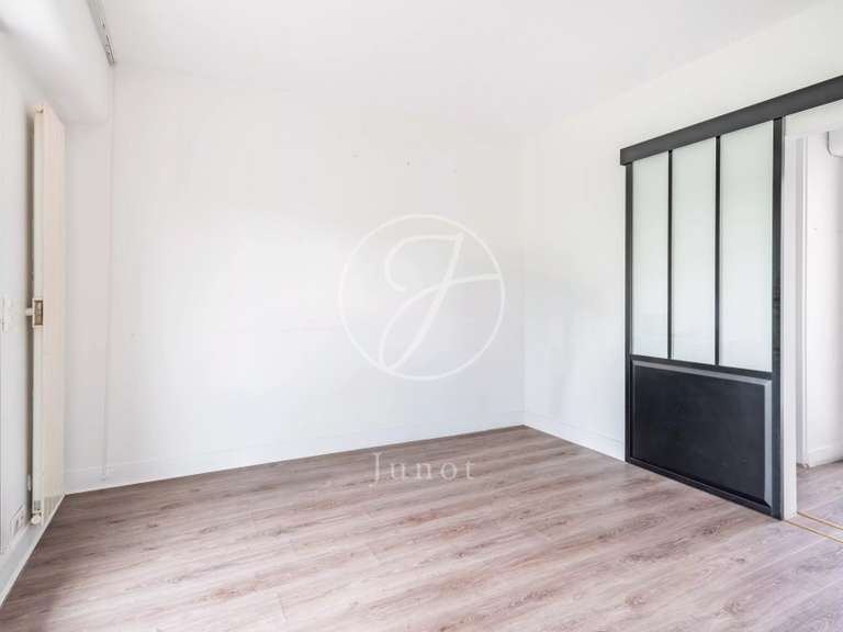 Apartment Neuilly-sur-Seine - 3 bedrooms - 109m²