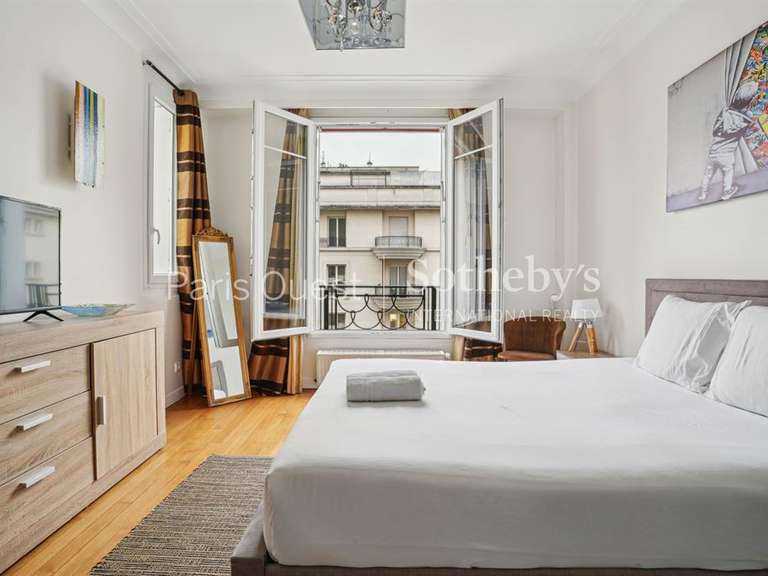 Apartment Neuilly-sur-Seine - 2 bedrooms - 84m²