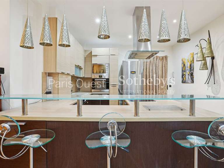 Apartment Neuilly-sur-Seine - 2 bedrooms - 84m²