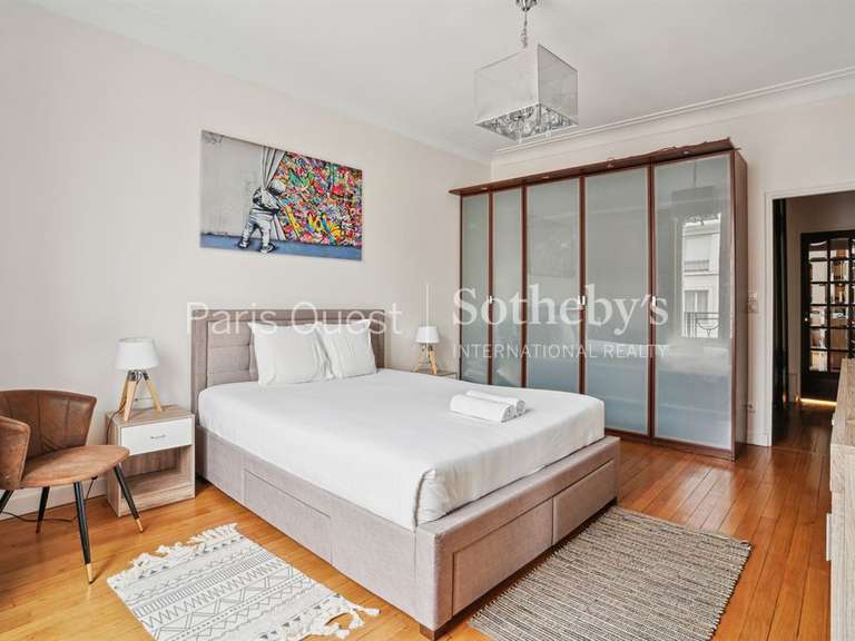 Apartment Neuilly-sur-Seine - 2 bedrooms - 84m²