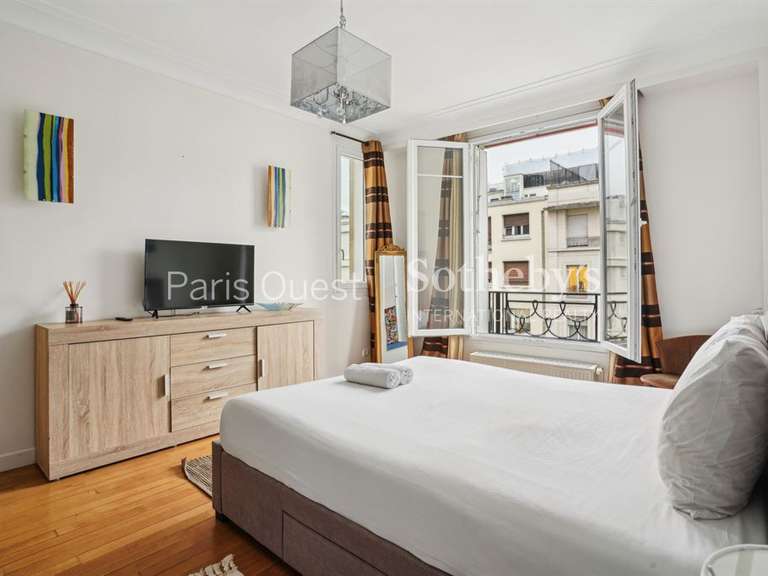 Apartment Neuilly-sur-Seine - 2 bedrooms - 84m²