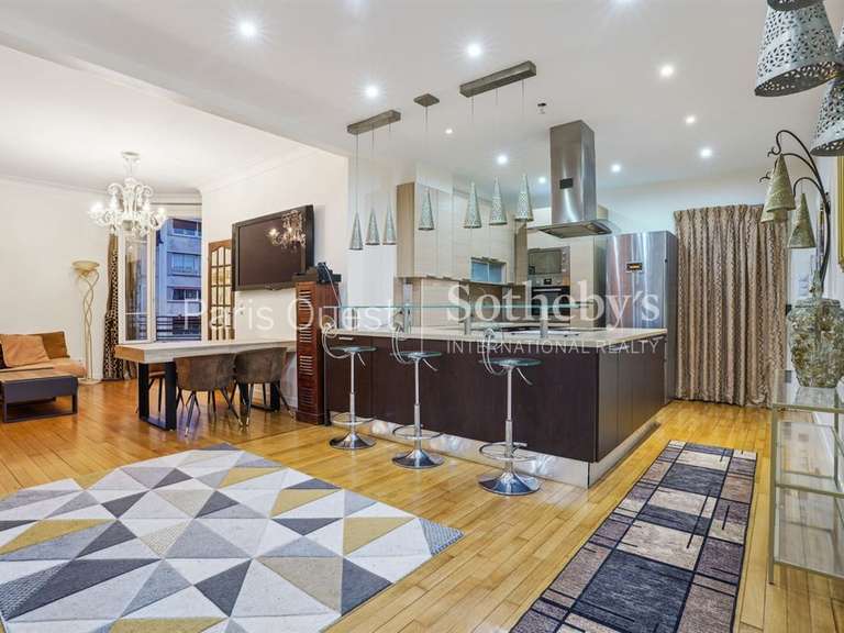 Apartment Neuilly-sur-Seine - 2 bedrooms - 84m²