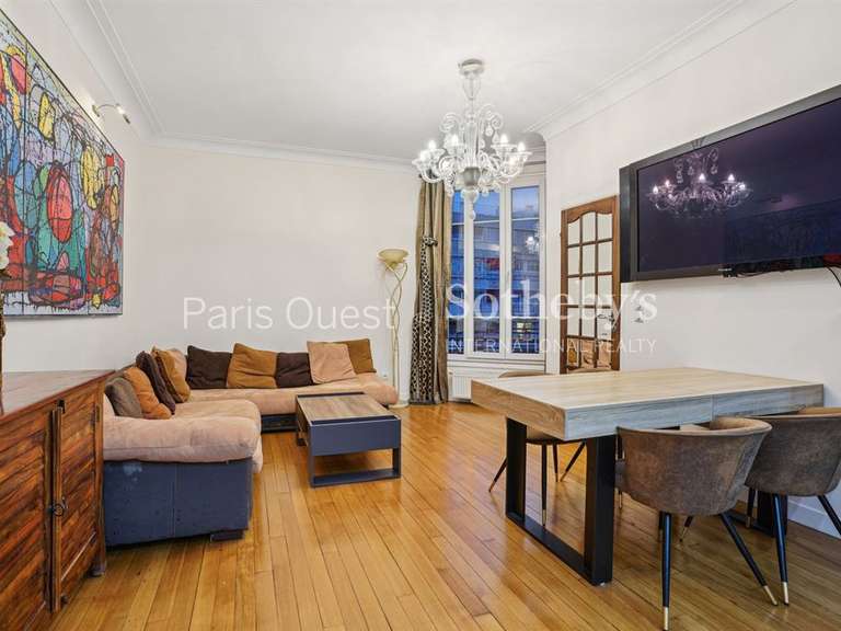 Apartment Neuilly-sur-Seine - 2 bedrooms - 84m²