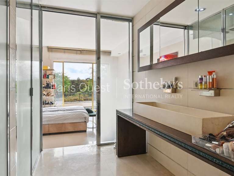 Apartment Neuilly-sur-Seine - 3 bedrooms - 173m²