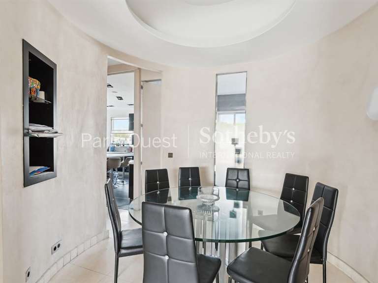 Apartment Neuilly-sur-Seine - 3 bedrooms - 173m²