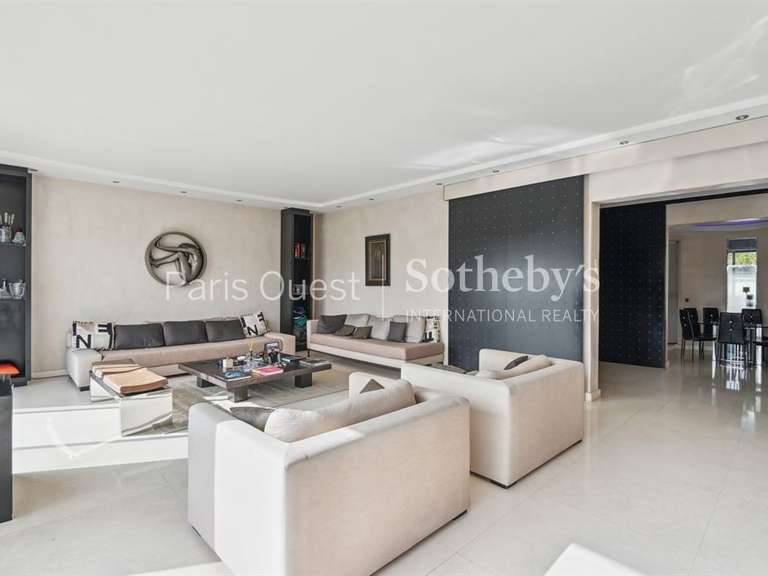 Apartment Neuilly-sur-Seine - 3 bedrooms - 173m²