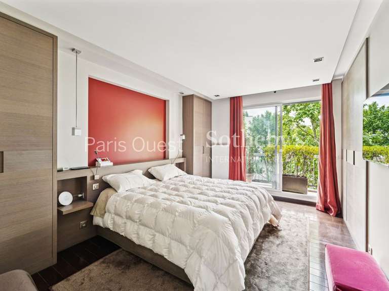Apartment Neuilly-sur-Seine - 4 bedrooms - 195m²