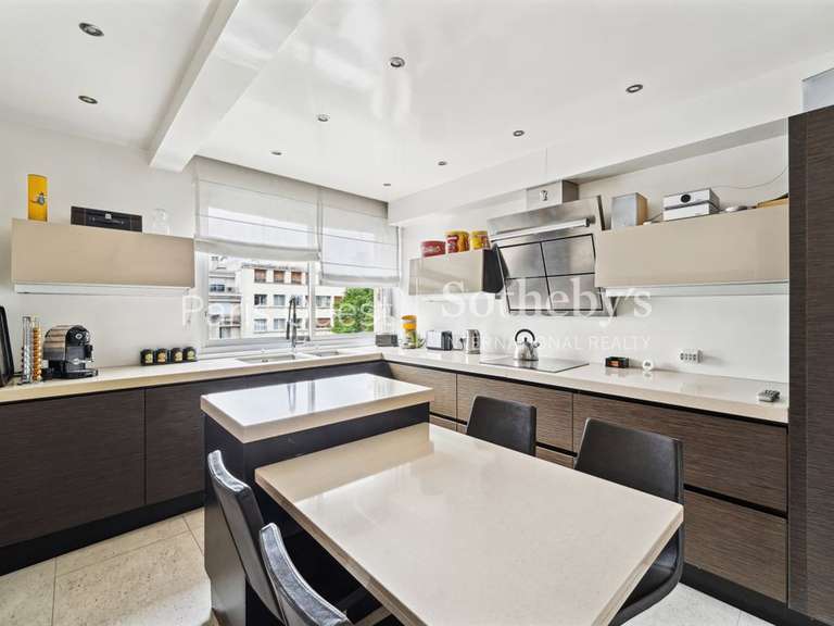 Appartement Neuilly-sur-Seine - 4 chambres - 195m²