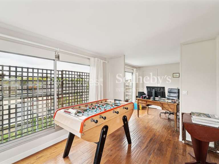 Apartment Neuilly-sur-Seine - 4 bedrooms - 195m²