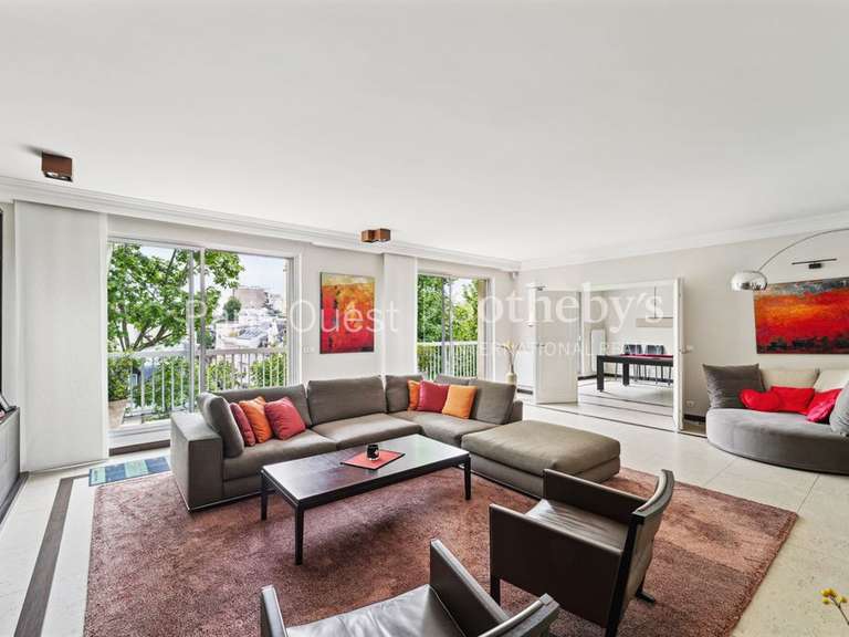 Apartment Neuilly-sur-Seine - 4 bedrooms - 195m²