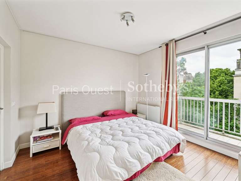 Apartment Neuilly-sur-Seine - 4 bedrooms - 195m²