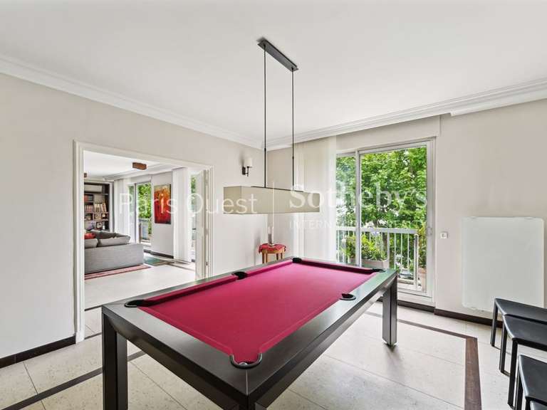 Apartment Neuilly-sur-Seine - 4 bedrooms - 195m²