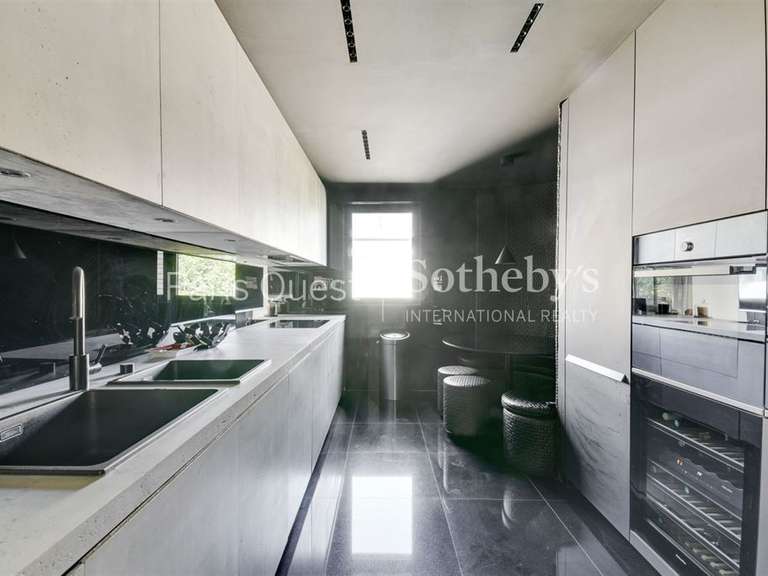 Apartment Neuilly-sur-Seine - 4 bedrooms - 176m²
