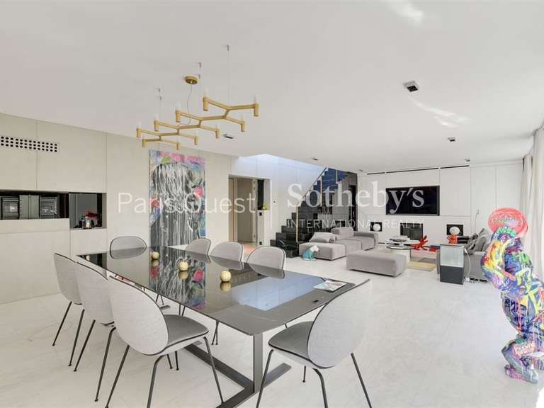 Apartment Neuilly-sur-Seine - 4 bedrooms - 176m²