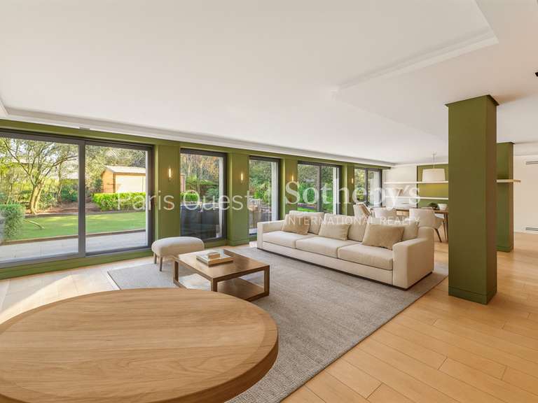 Apartment Neuilly-sur-Seine - 4 bedrooms - 253m²