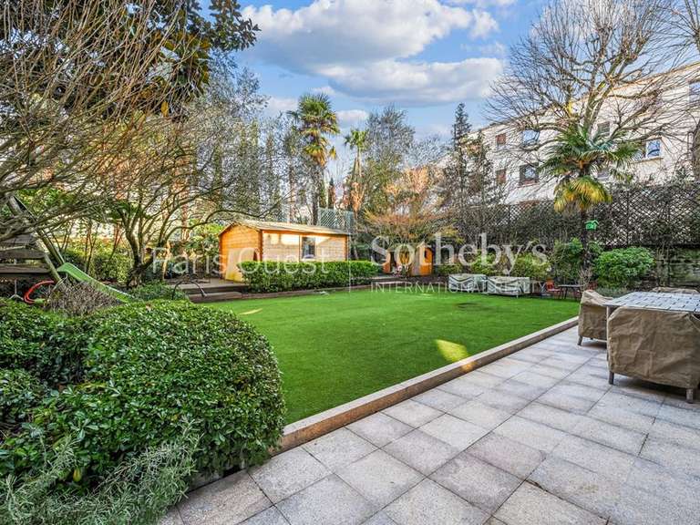 Apartment Neuilly-sur-Seine - 4 bedrooms - 253m²