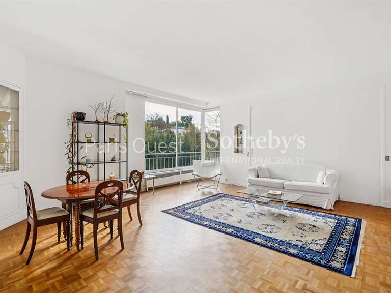 Apartment Neuilly-sur-Seine - 3 bedrooms - 130m²