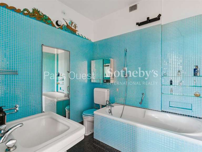 Apartment Neuilly-sur-Seine - 3 bedrooms - 130m²