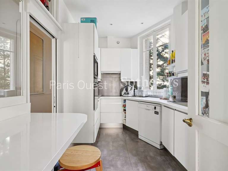 Apartment Neuilly-sur-Seine - 2 bedrooms - 94m²