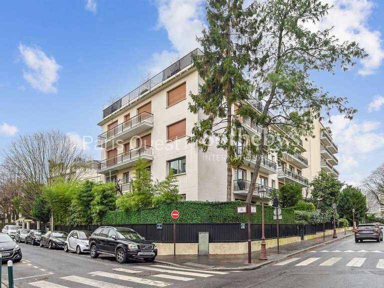 Appartement Neuilly-sur-Seine - 3 chambres - 120m²