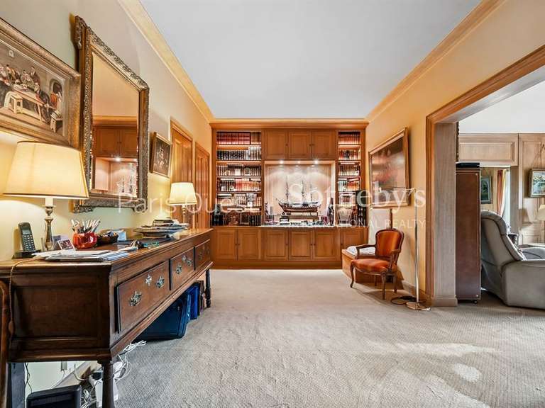 Appartement Neuilly-sur-Seine - 3 chambres - 192m²