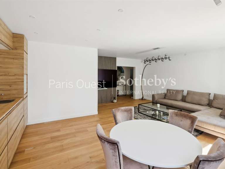 Apartment Neuilly-sur-Seine - 3 bedrooms - 98m²