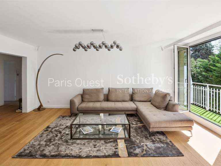 Apartment Neuilly-sur-Seine - 3 bedrooms - 98m²