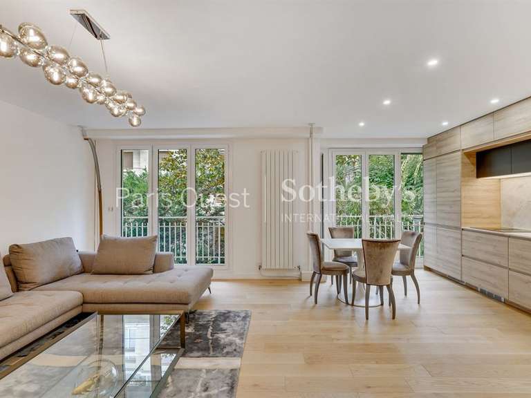 Apartment Neuilly-sur-Seine - 3 bedrooms - 98m²