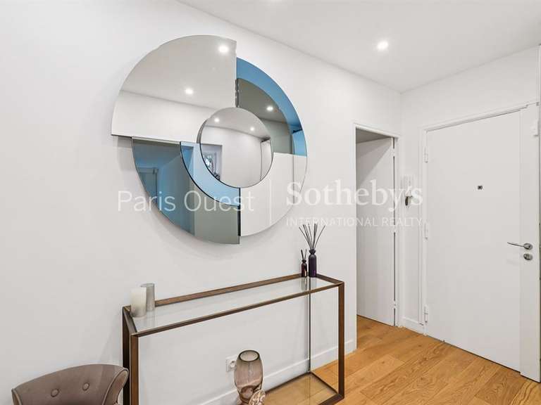 Apartment Neuilly-sur-Seine - 3 bedrooms - 98m²