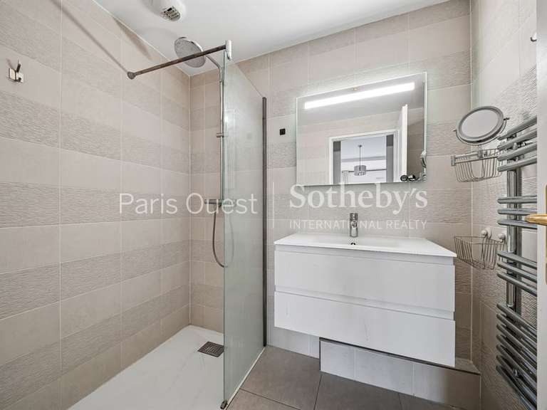 Appartement Neuilly-sur-Seine - 1 chambre - 66m²