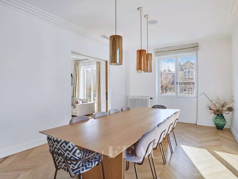 Appartement Neuilly-sur-Seine - 4 chambres - 245m²
