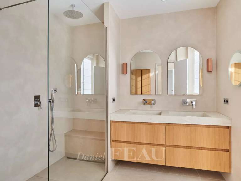 Appartement Neuilly-sur-Seine - 4 chambres - 245m²