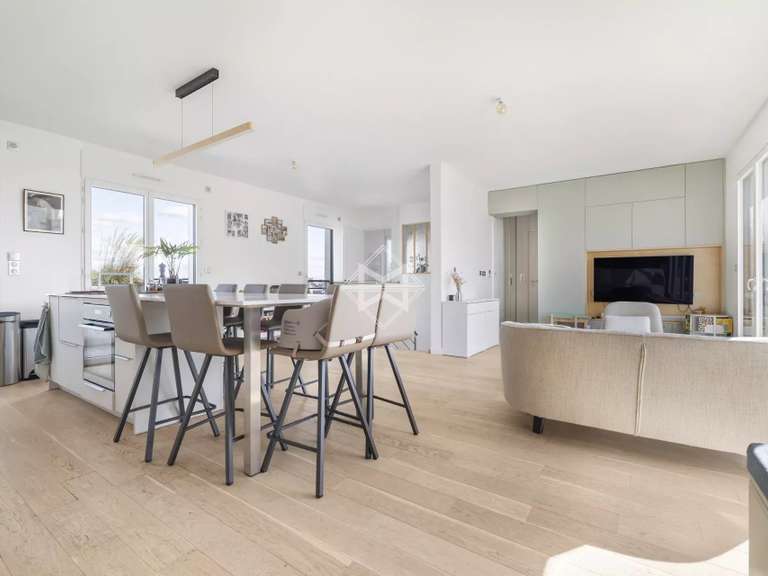 Appartement Neuilly-sur-Seine - 3 chambres - 130m²