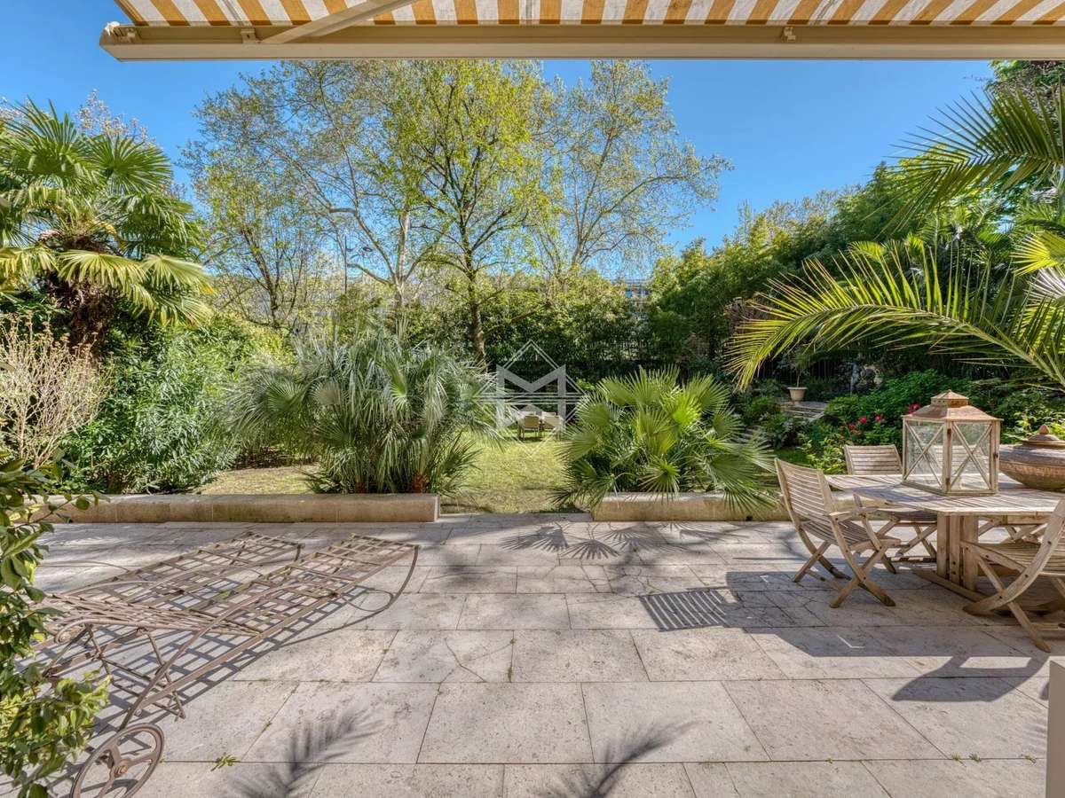 Apartment Neuilly-sur-Seine