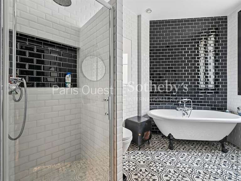 Apartment Neuilly-sur-Seine - 4 bedrooms - 198m²