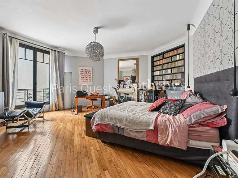 Apartment Neuilly-sur-Seine - 4 bedrooms - 198m²