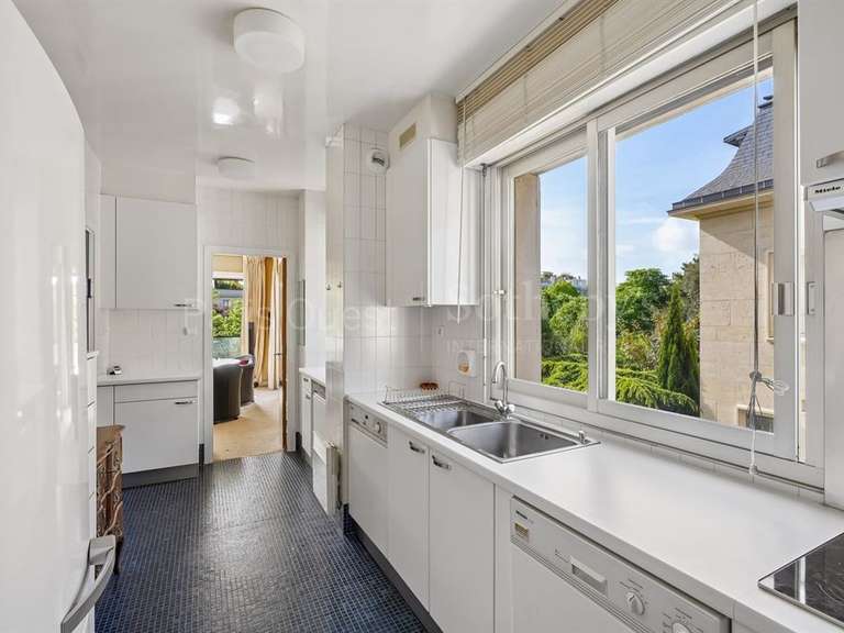 Appartement Neuilly-sur-Seine - 2 chambres - 126m²