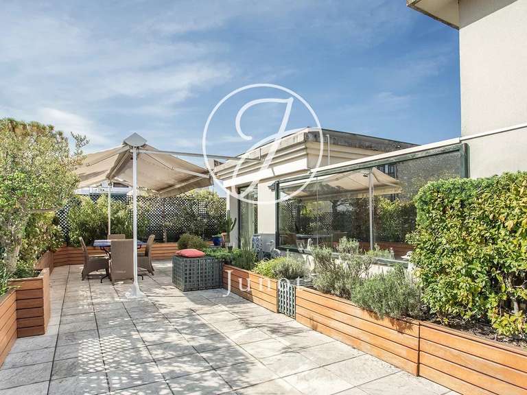 Appartement Neuilly-sur-Seine - 3 chambres - 295m²