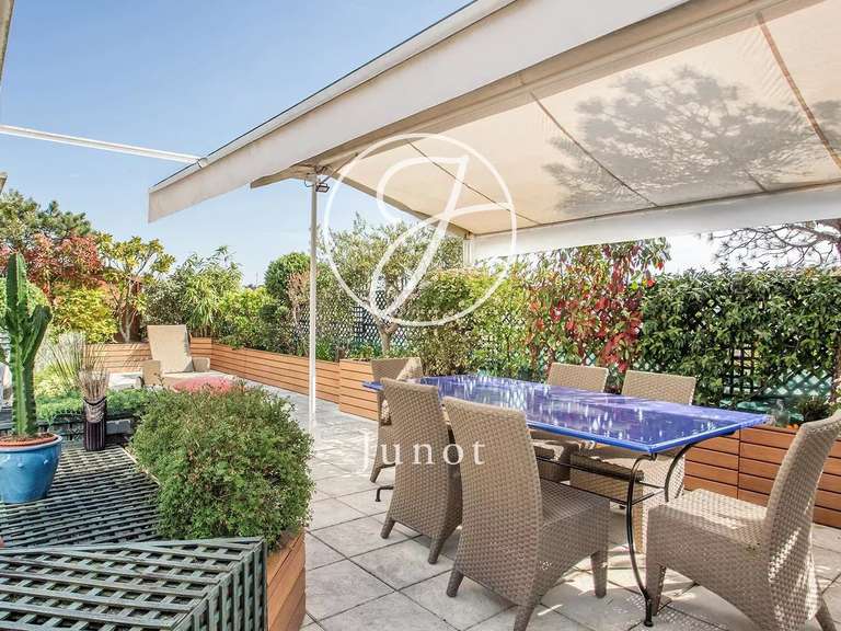 Appartement Neuilly-sur-Seine - 3 chambres - 295m²