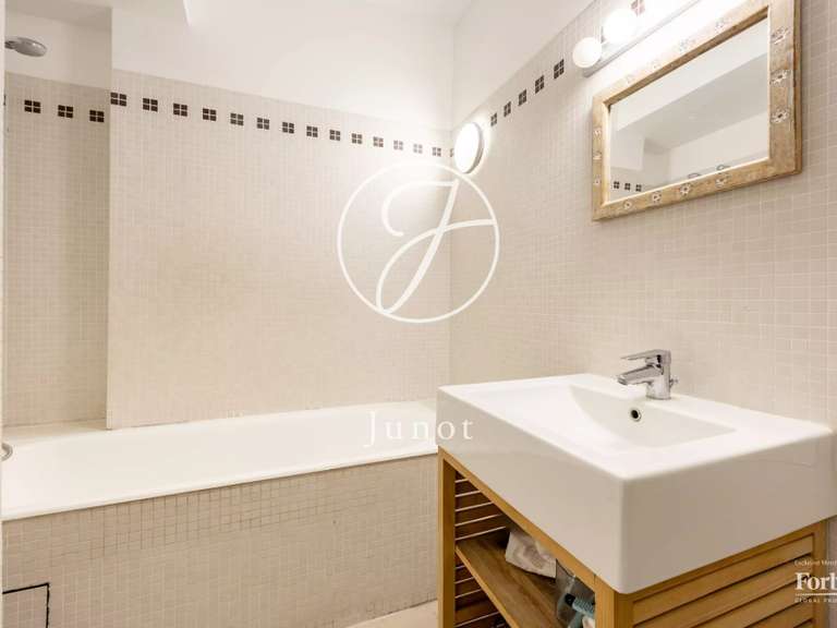 Appartement Neuilly-sur-Seine - 3 chambres - 110m²