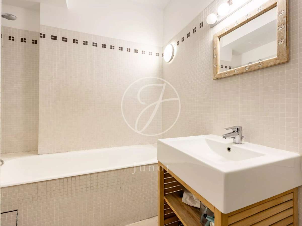 Apartment Neuilly-sur-Seine