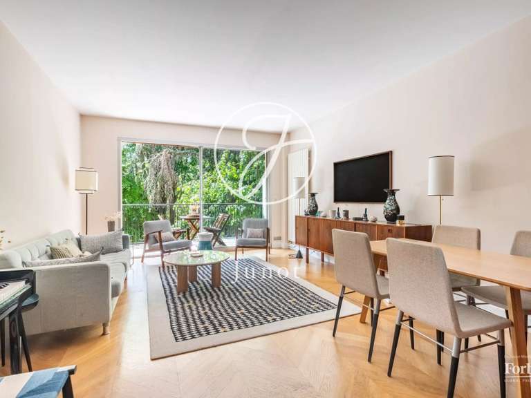 Apartment Neuilly-sur-Seine - 3 bedrooms - 110m²